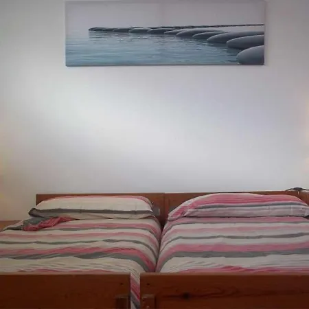 Sleeps 6 Wifi Ferienhaus *
